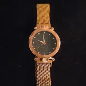 Womens Gold/Rose Gold Mesh Strap Watch w/Magnetic Clasp